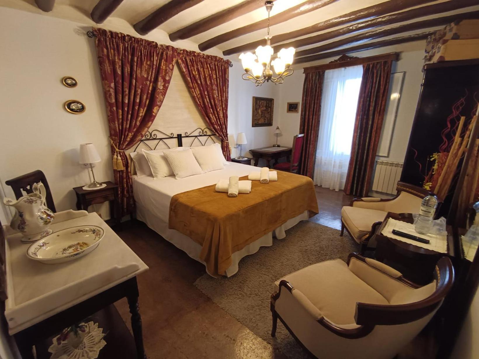 Casa Rural La Casona Urrea de Gaen Екстер'єр фото
