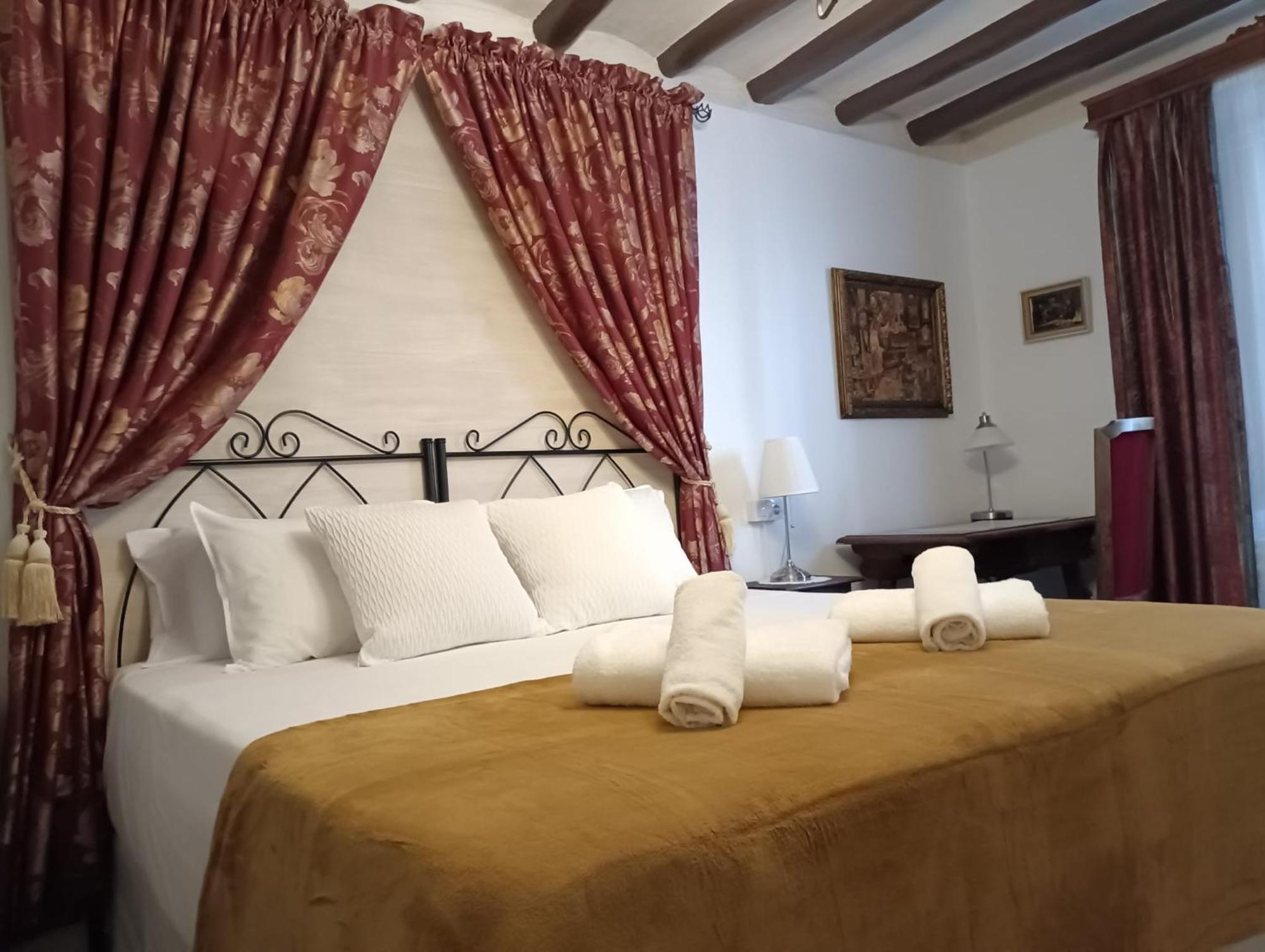 Casa Rural La Casona Urrea de Gaen Екстер'єр фото