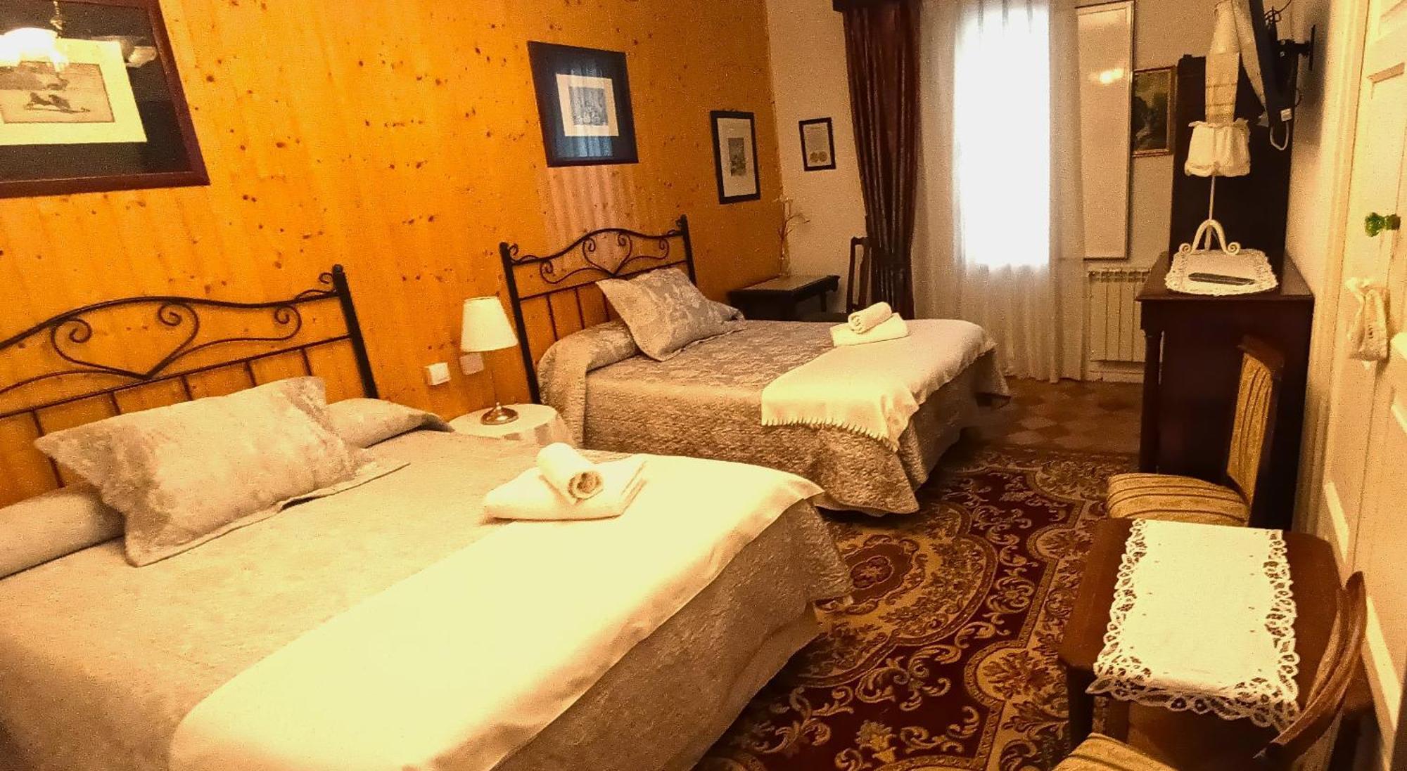 Casa Rural La Casona Urrea de Gaen Екстер'єр фото