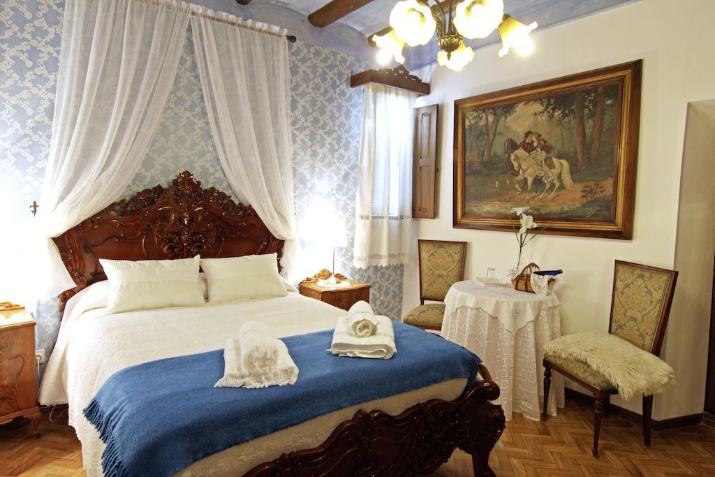 Casa Rural La Casona Urrea de Gaen Номер фото