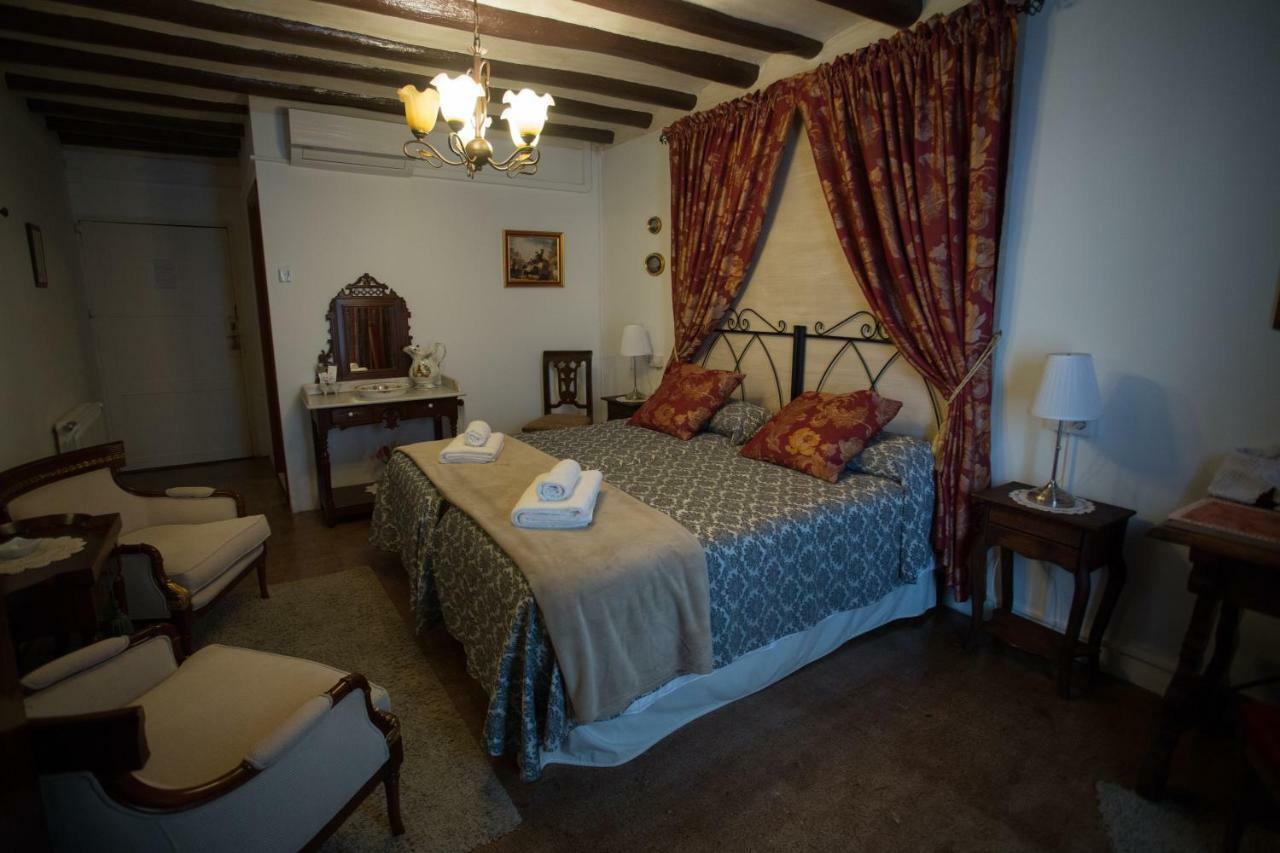 Casa Rural La Casona Urrea de Gaen Екстер'єр фото
